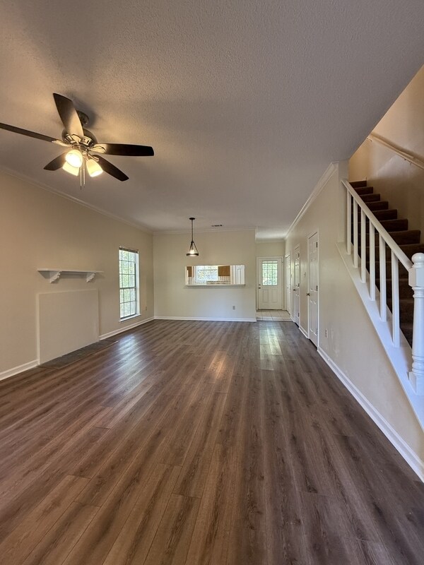 Foto del edificio - 5335 Rosedown Ct