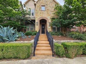 Building Photo - 988 Shadyside Ln