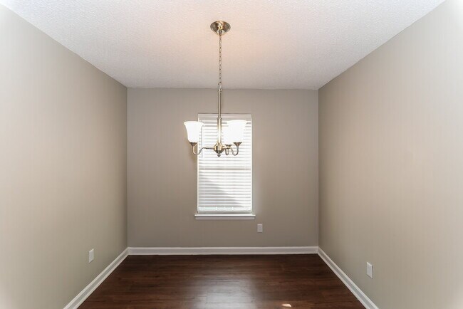 Building Photo - 8450 Kimberly Rose Dr