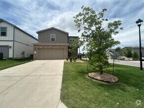 Building Photo - 453 Stone Water Ln