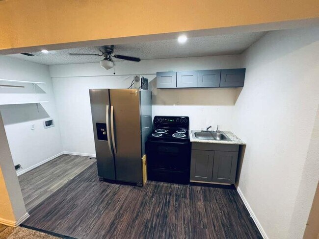 Foto del edificio - 8523 Ontario Loop