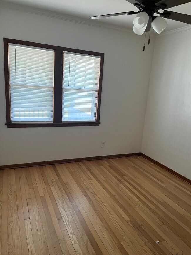 Foto del edificio - 1310 Jones Ave
