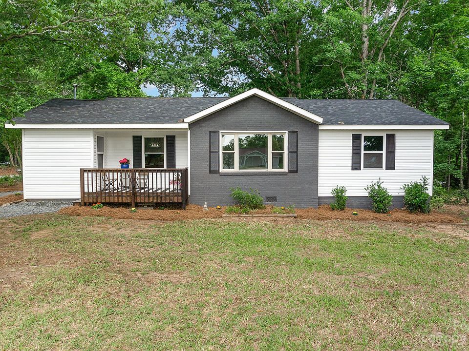 Primary Photo - 479 Neelys Creek Rd