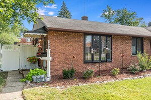 Primary Photo - 4001 W 90th Pl