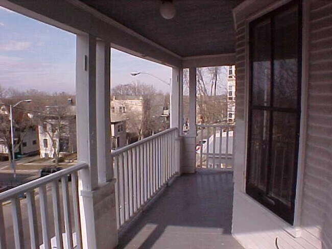 Foto del edificio - 219 E Mifflin St