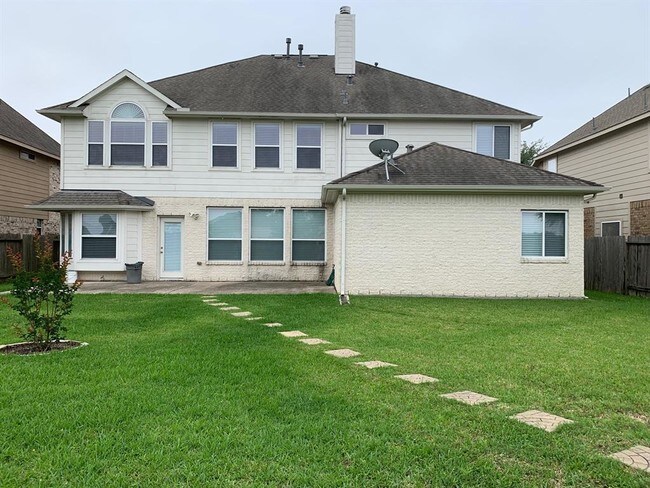 Building Photo - 21010 Flower Croft Ct