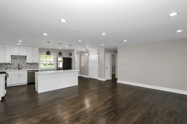 Foto del edificio - 4190 N Firestone Dr