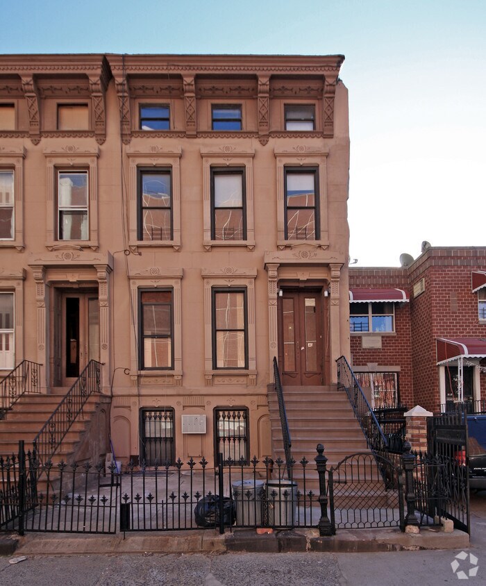 Building Photo - 224 16th St