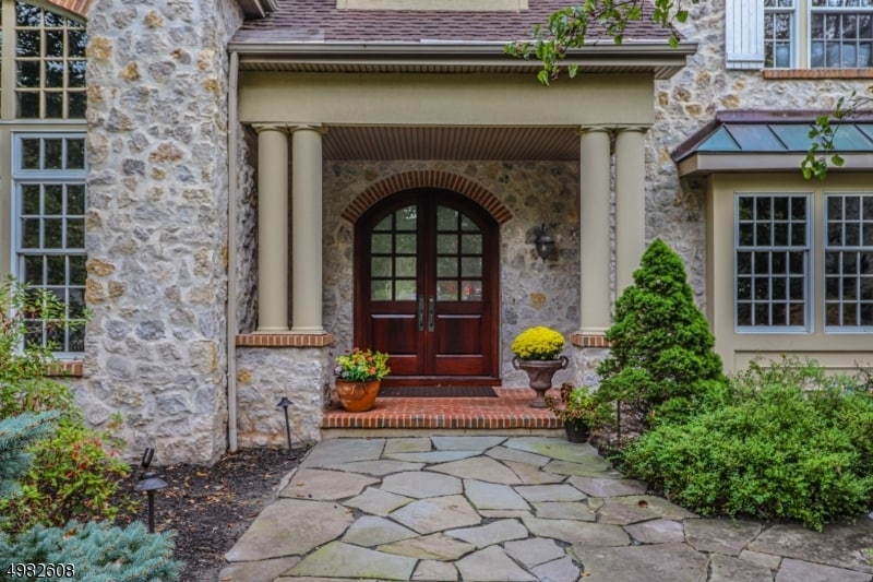 20 Dogwood Dr, Whitehouse Station, NJ 08889 House Rental in