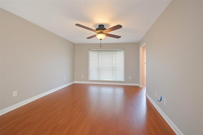 Foto del edificio - 506 Brendon Park Ln