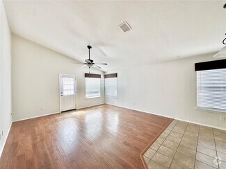 Building Photo - 1522 Silver Spur Dr