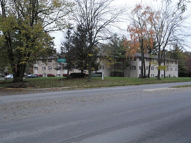 Courtyards at Roselawn - Courtyards at Roselawn Park