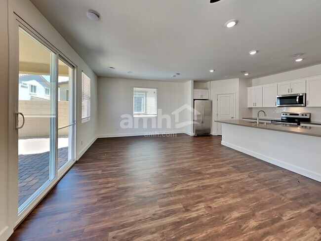 Foto del edificio - 10418 Bee Balm St