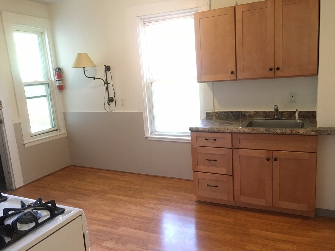 Primary Photo - 267 Lamartine St