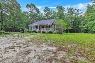 Building Photo - 394 White Sand Rd