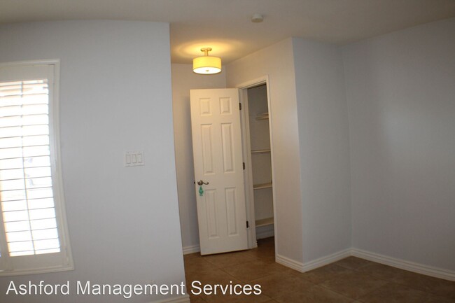 Foto del edificio - 3 br, 2 bath House - 8332 N. 6th St.
