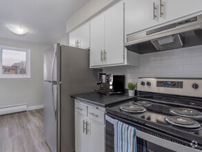 Building Photo - 124 Tupper Crescent