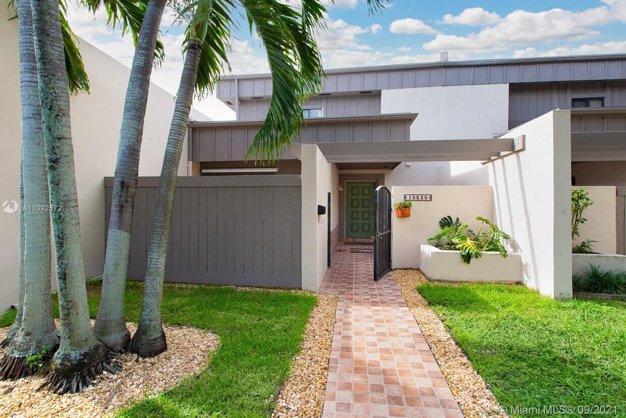 Foto principal - 10520 SW 75th Ln