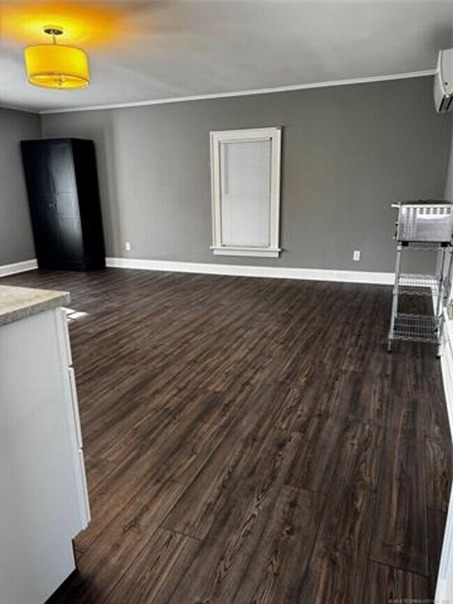 Foto del edificio - Adorable Garage Apt located in the heart of midtown!