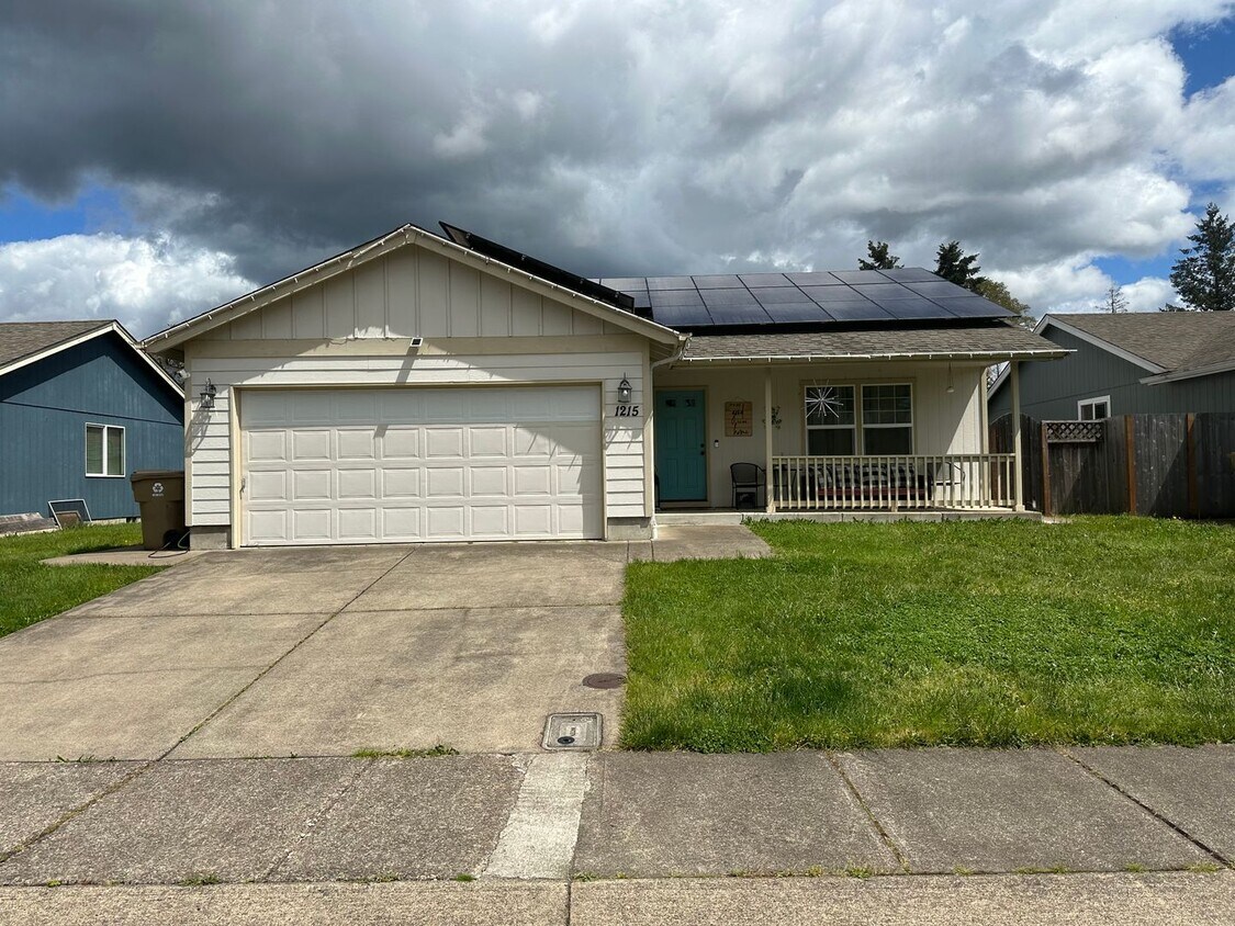 1215 Laurel Court, Sweet Home, OR 97386 House Rental in Sweet Home
