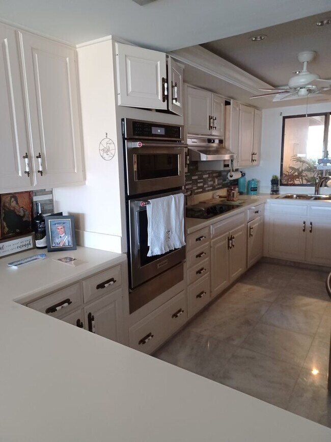 Foto del edificio - 5260 S Landings Dr