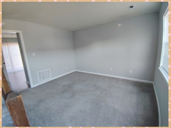 Building Photo - 74 Duiguid Dr