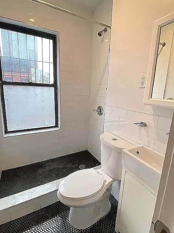 Foto del edificio - 406 W 39th St