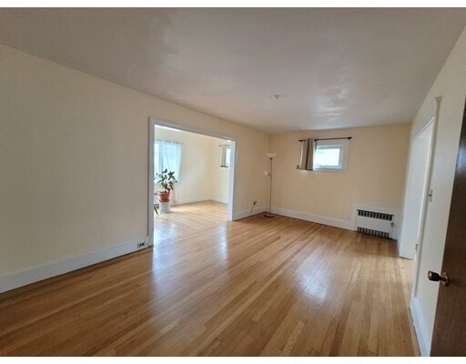 Building Photo - 846 Belmont St