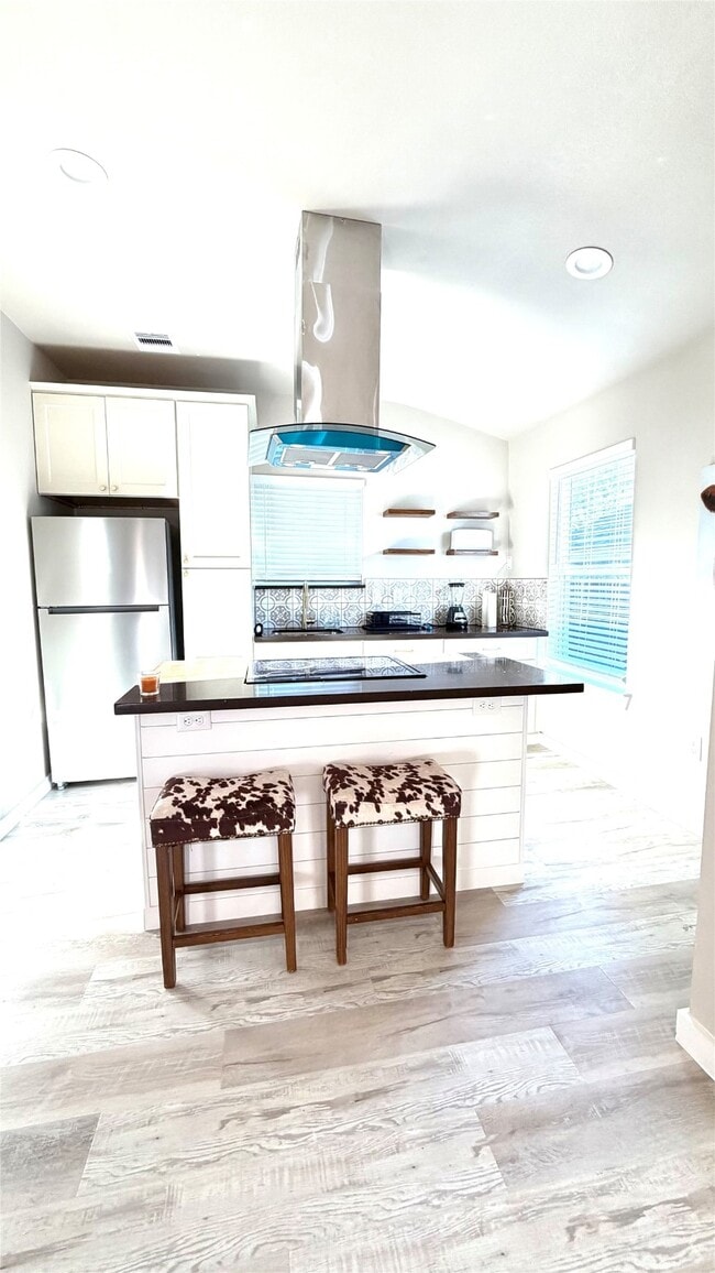 Building Photo - 2115 Fulton St