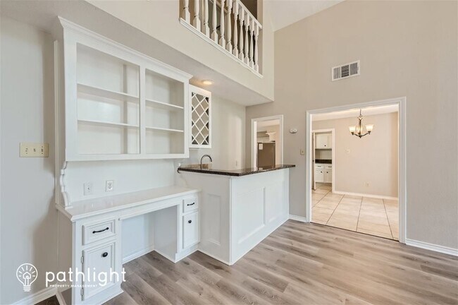 Foto del edificio - 12118 Rocky Lake Drive, Houston, TX, 77070