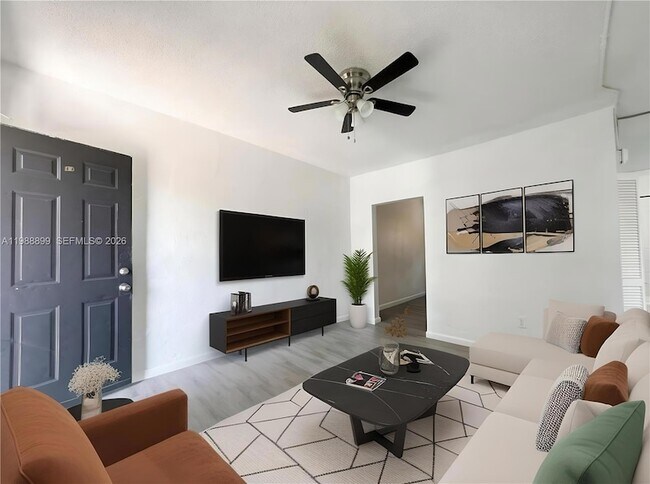 Foto del edificio - 1117 NW 3rd Ave