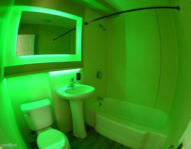 Foto del edificio - 944 Eastern Ave SE