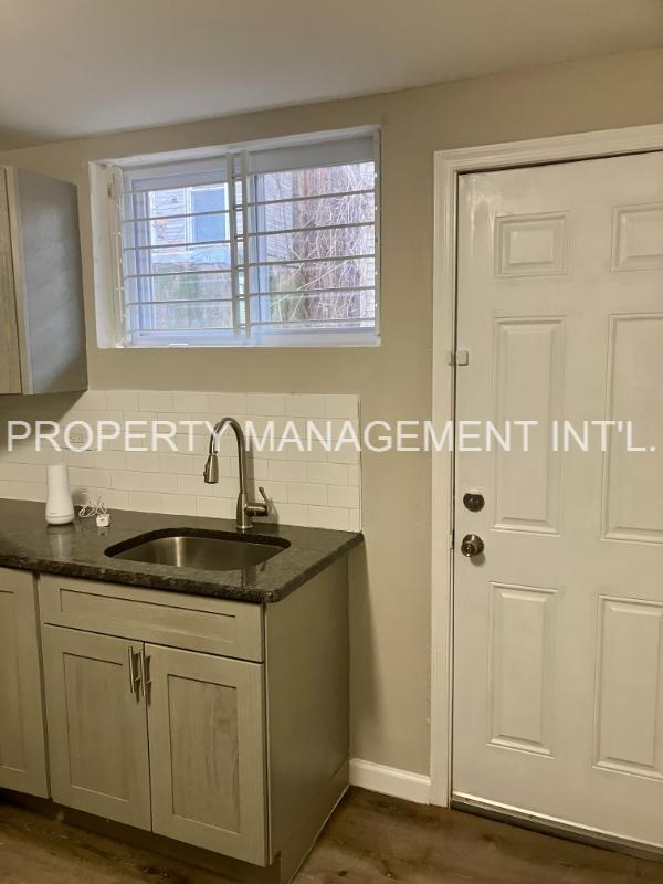 Foto del edificio - Newly renovated 3 bedroom home, close to s...