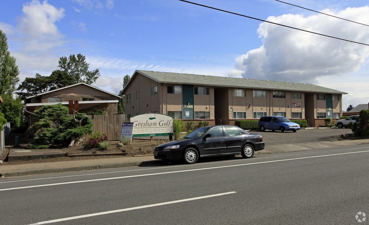 Primary Photo - Gresham Golf Apartments