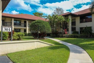 Building Photo - 301 SW South River Dr