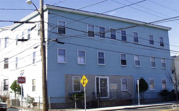 Primary Photo - 46-48 South St