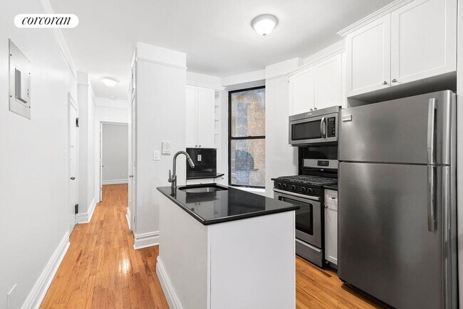 Foto del edificio - 11 1/2 W 84th St