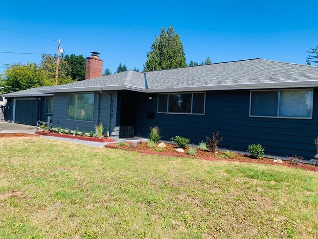 Foto del edificio - 3 Bedroom East Bremerton Home