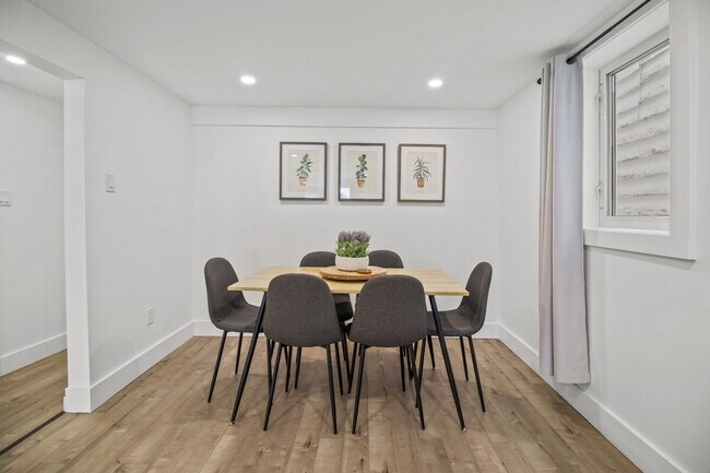 Photo du bâtiment - 74 Hayward Ave