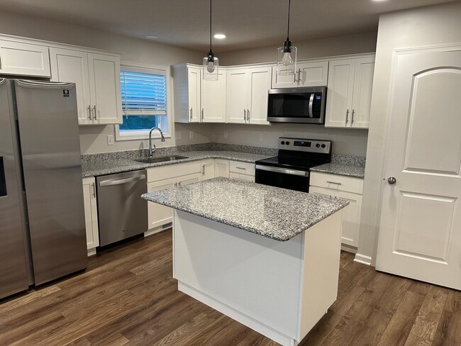 Building Photo - 141 Caymus Dr