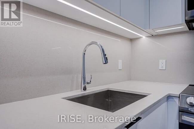 Photo du bâtiment - 50 Power St