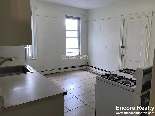 Building Photo - 9 Fulkerson St