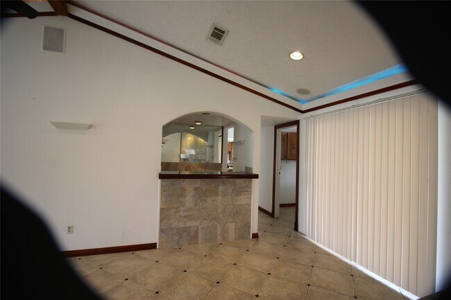 Foto del edificio - 458 Woodrail Dr