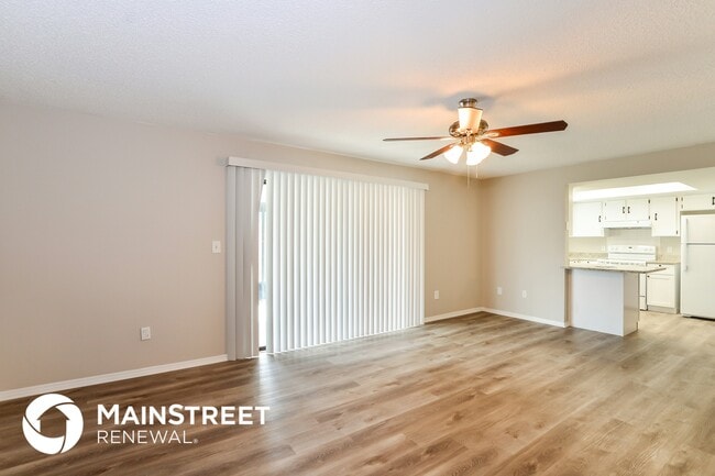 Building Photo - 980 Butia St