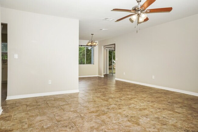 Foto del edificio - 5192 Cambay St