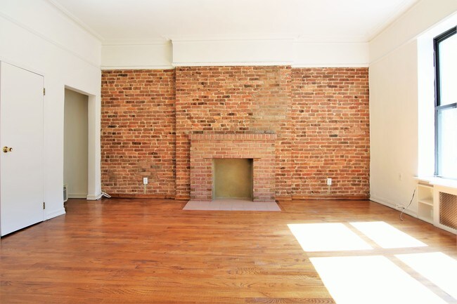 Foto del edificio - 14 W 90th St