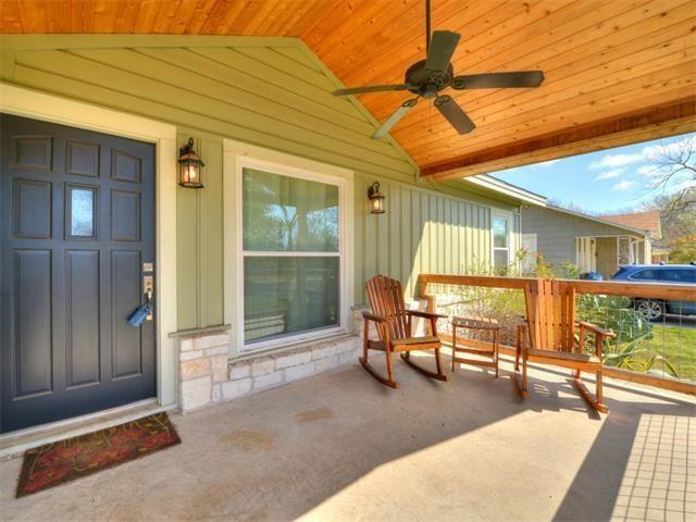 Foto del edificio - 1304 Aggie Ln