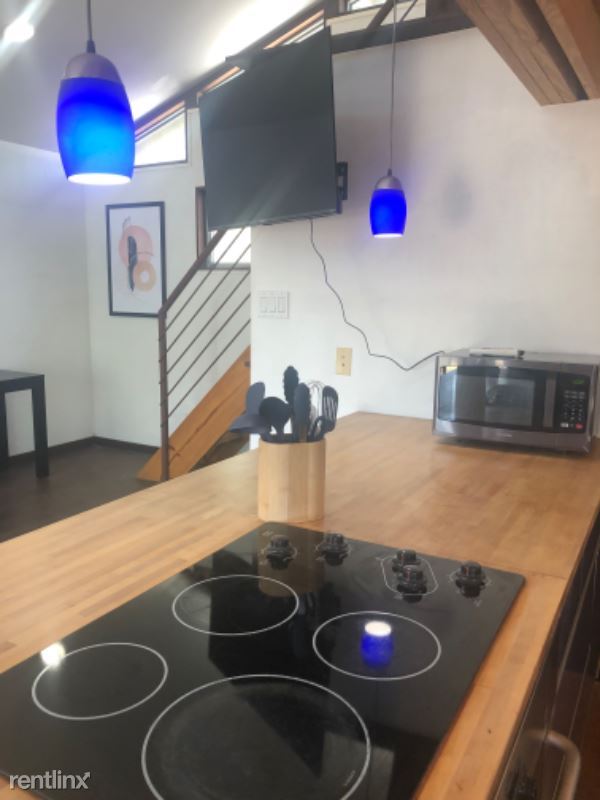 Foto del edificio - 1 br, 1 bath House - 2015 Riverview St