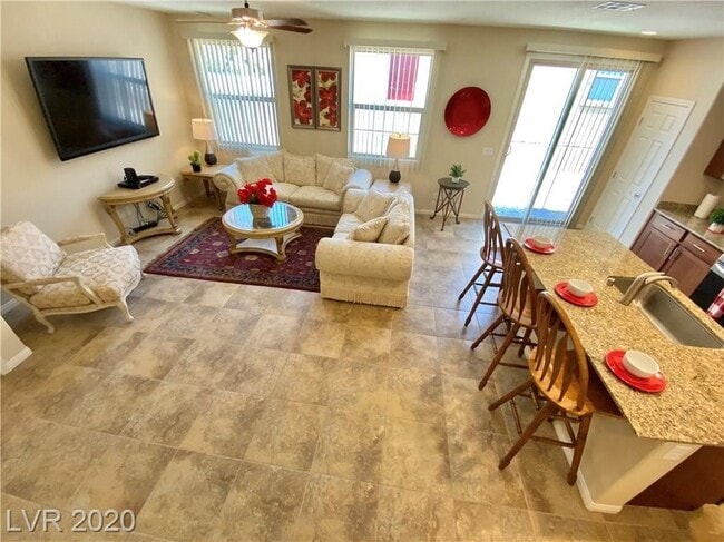 Building Photo - 2691 Chinaberry Hill St