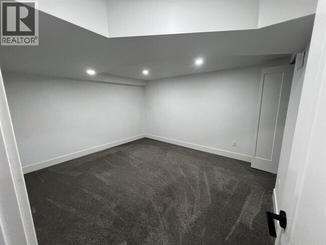 Photo du bâtiment - 23007 Reid Ave